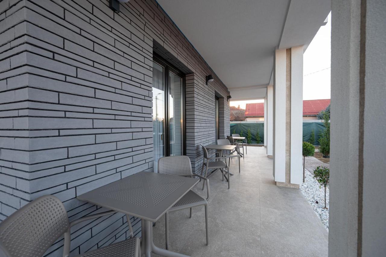 Klia Otel Sînmartin Dış mekan fotoğraf